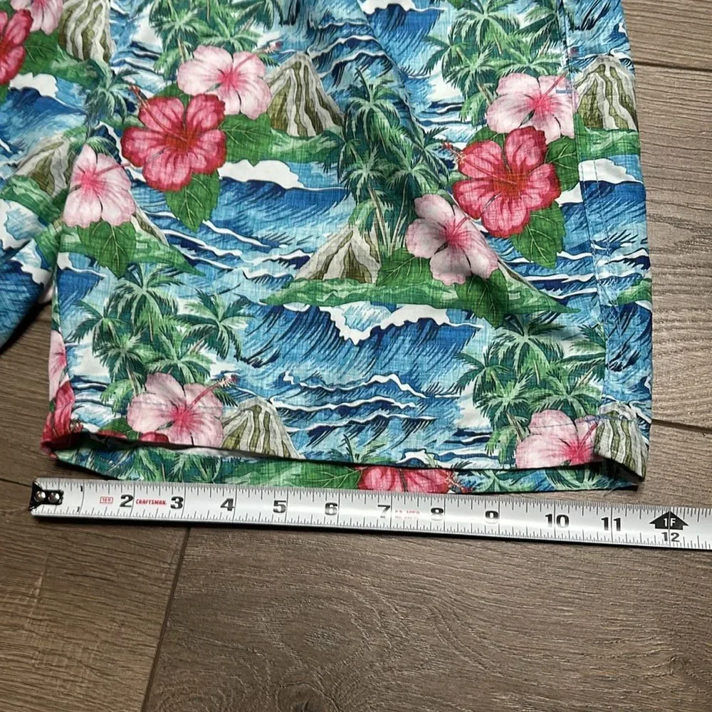 Franks 6” Volcano Oahu‎ Floral Print Lined Swim Shorts Size XL